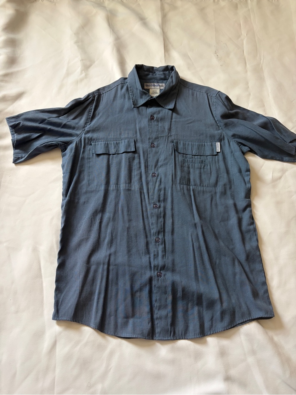 Billabong Men's Short-Sleeve Button-Down Shirt in Slate Blue